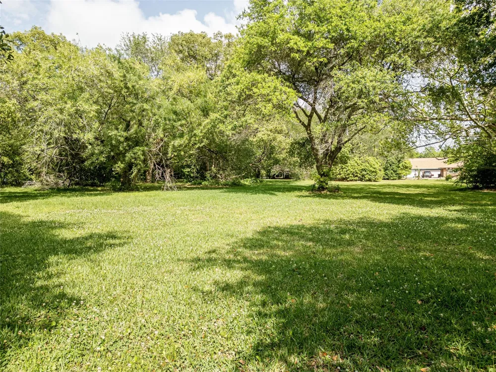3804 Shady Lane Santa Fe, TX 77517