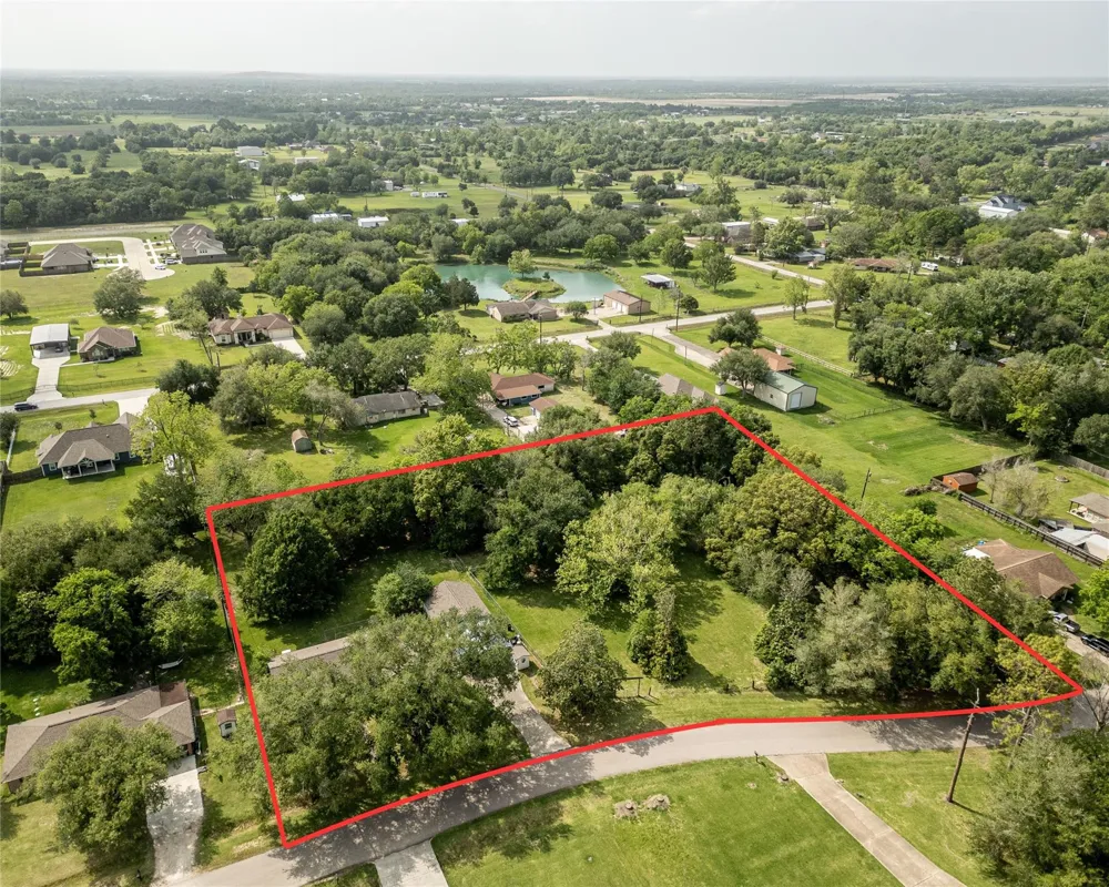 3804 Shady Lane Santa Fe, TX 77517