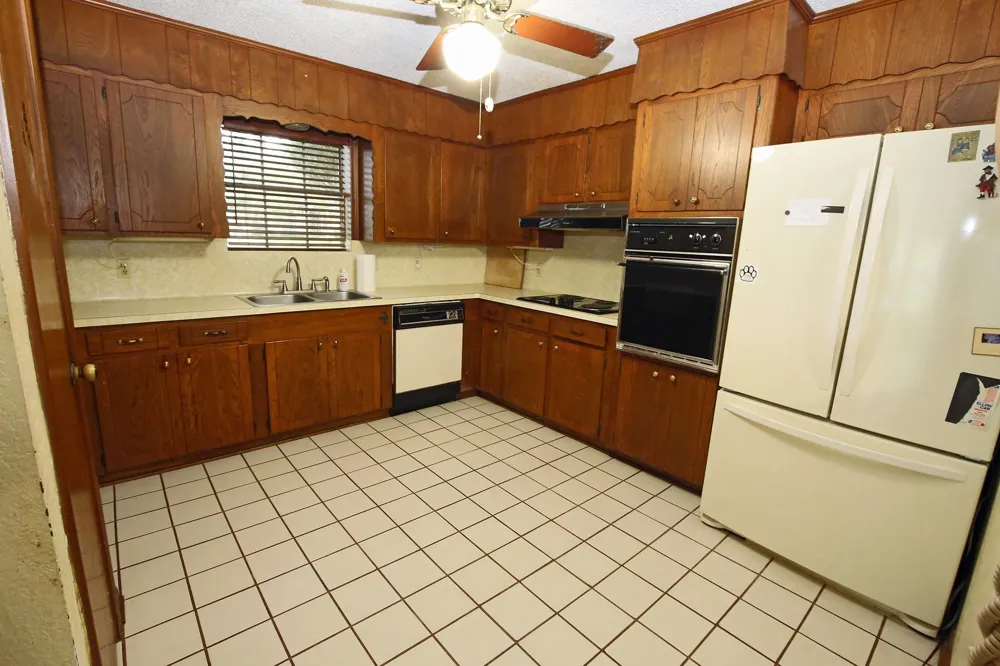 3804 Shady Lane Santa Fe, TX 77517
