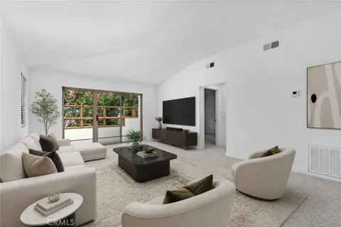 372 Villa Point Drive