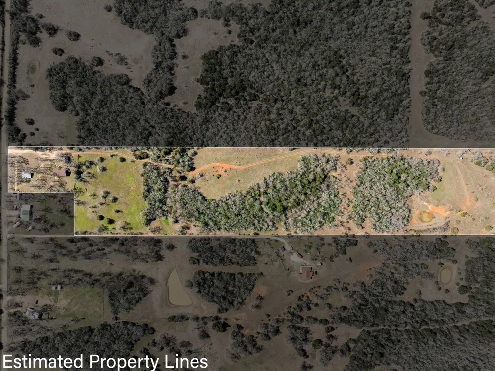 1949 County Road 347 Loop Gause, TX 77857