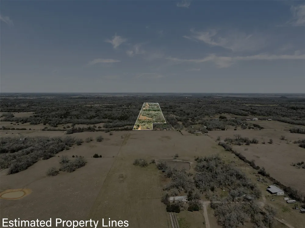 1949 County Road 347 Loop Gause, TX 77857