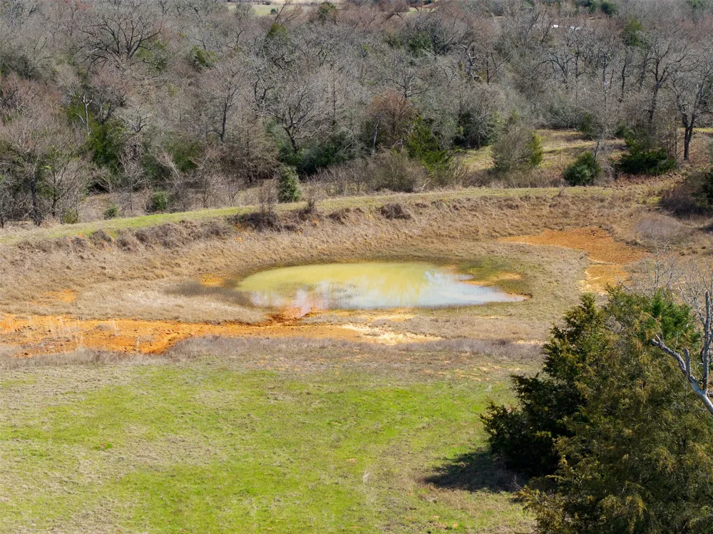 1949 County Road 347 Loop Gause, TX 77857