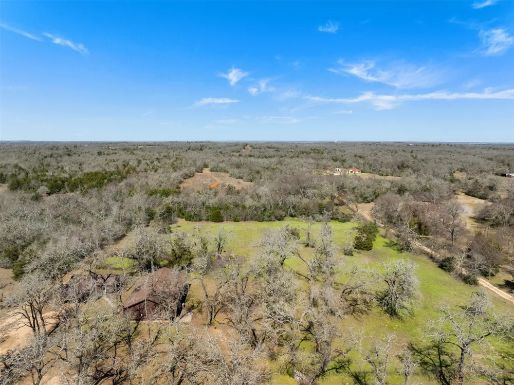 1949 County Road 347 Loop Gause, TX 77857