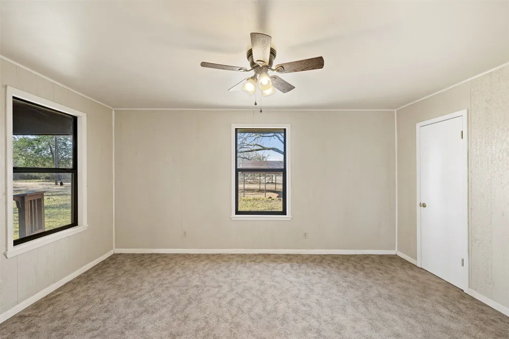 1949 County Road 347 Loop Gause, TX 77857