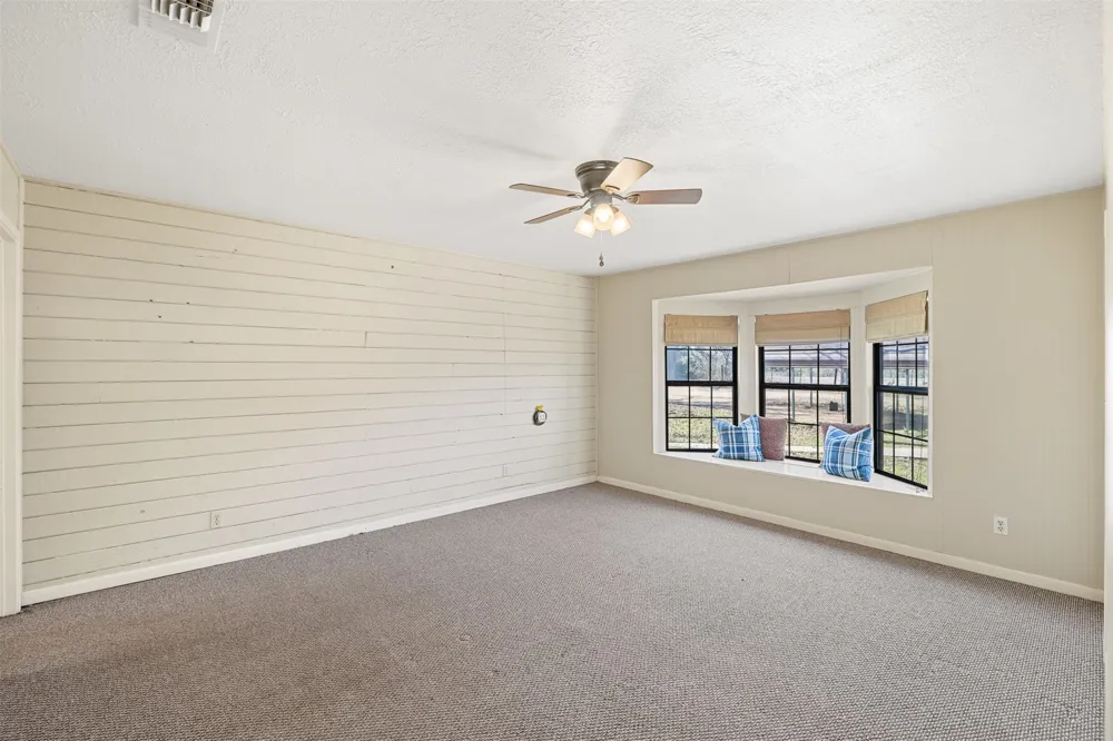 1949 County Road 347 Loop Gause, TX 77857