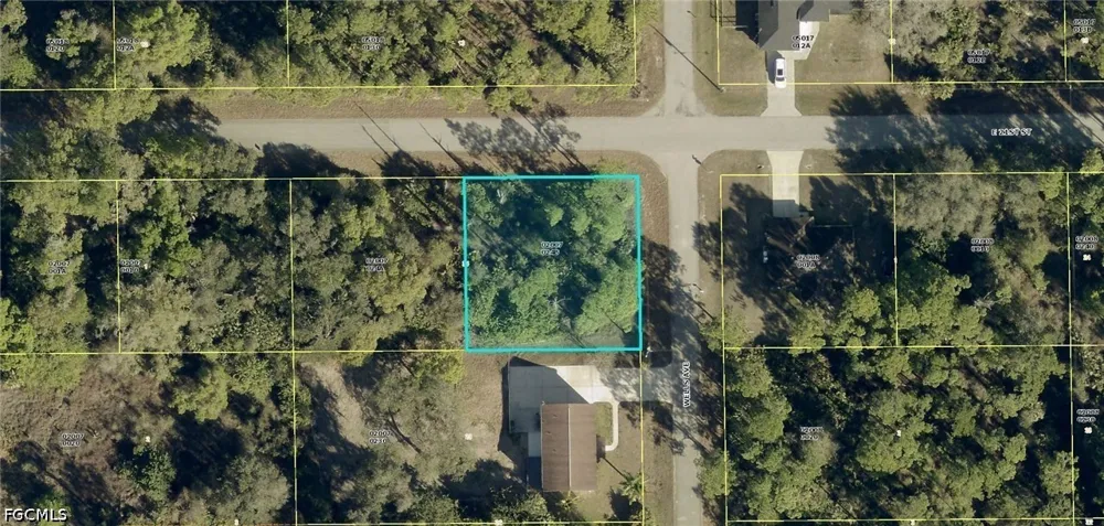 E 21st Street Alva, FL 33920