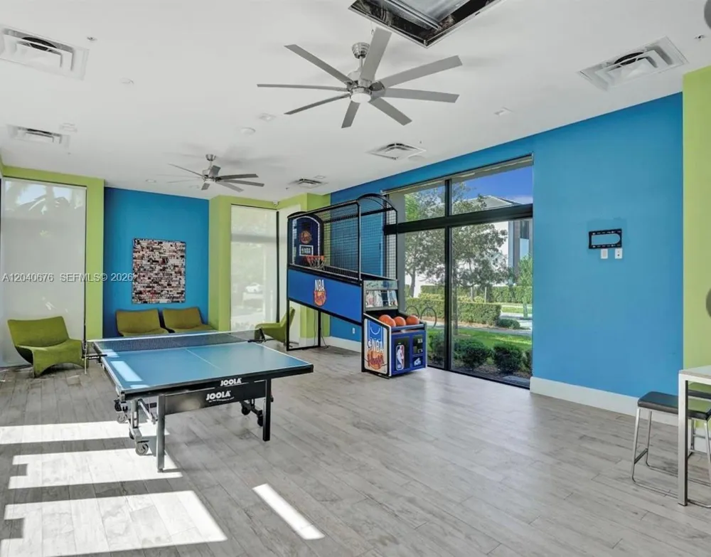 8001 NW 41st St #F-113 Doral, FL 33166