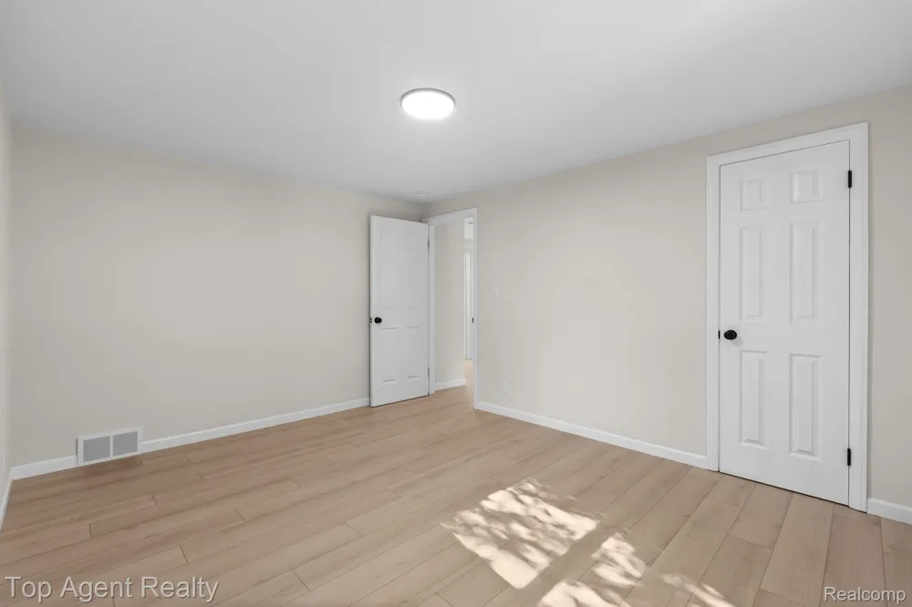 14257 Artesian Street Detroit City, MI 48223