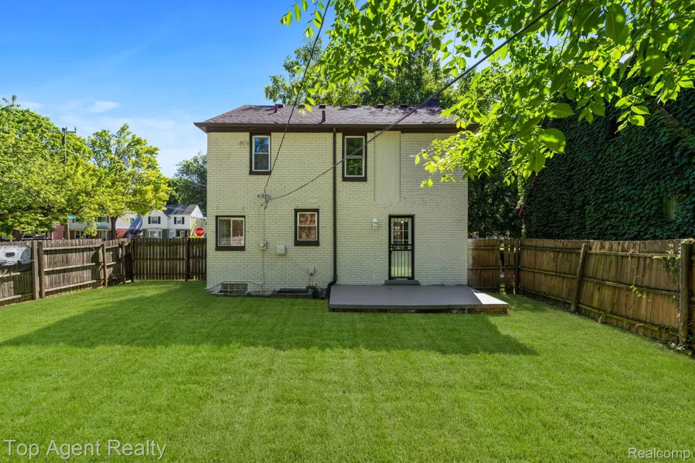 14257 Artesian Street Detroit City, MI 48223