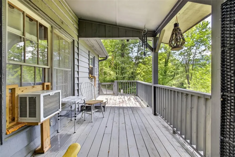 61 Rogers Cove Lane Clayton, GA 30525