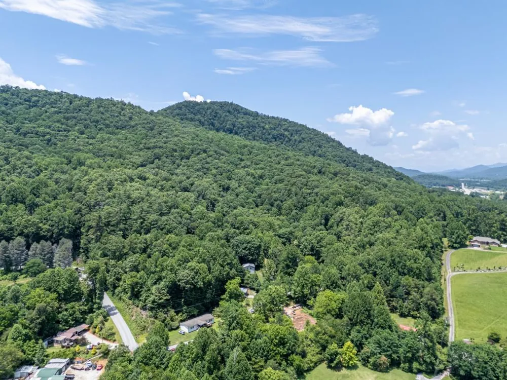 61 Rogers Cove Lane Clayton, GA 30525