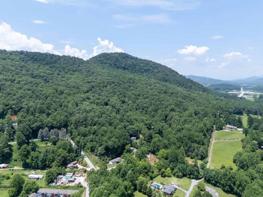 61 Rogers Cove Lane Clayton, GA 30525