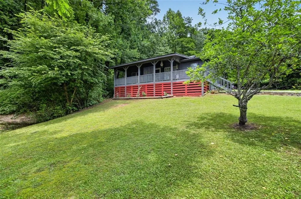 61 Rogers Cove Lane Clayton, GA 30525