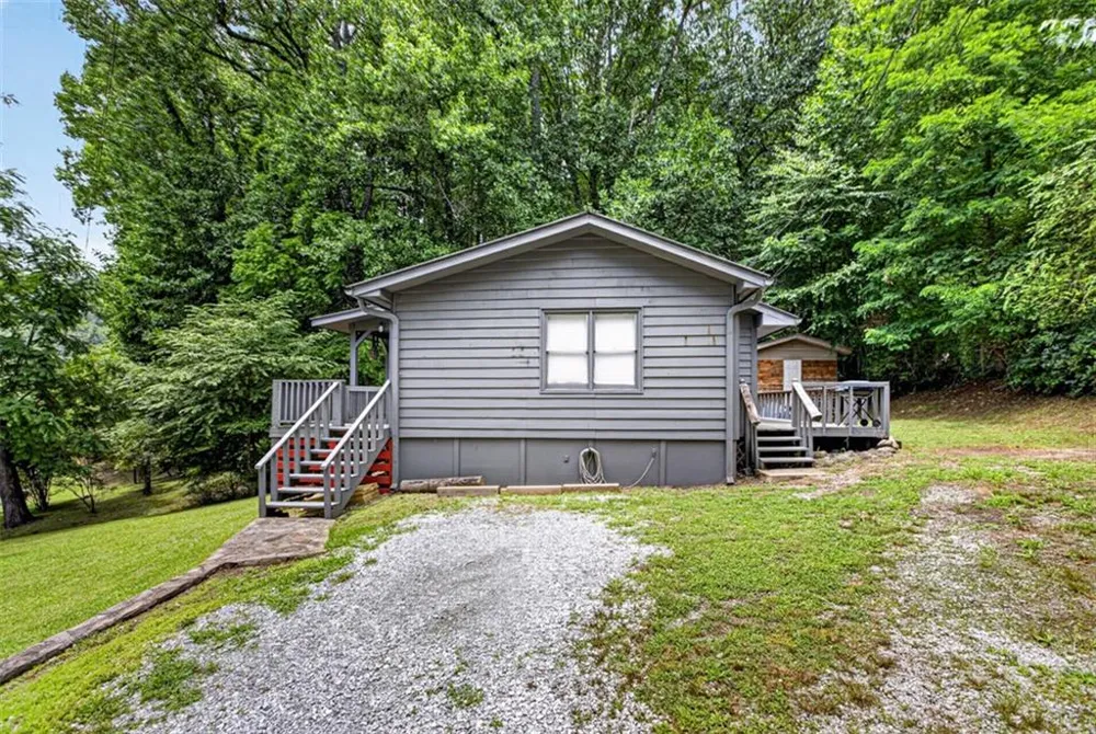 61 Rogers Cove Lane Clayton, GA 30525