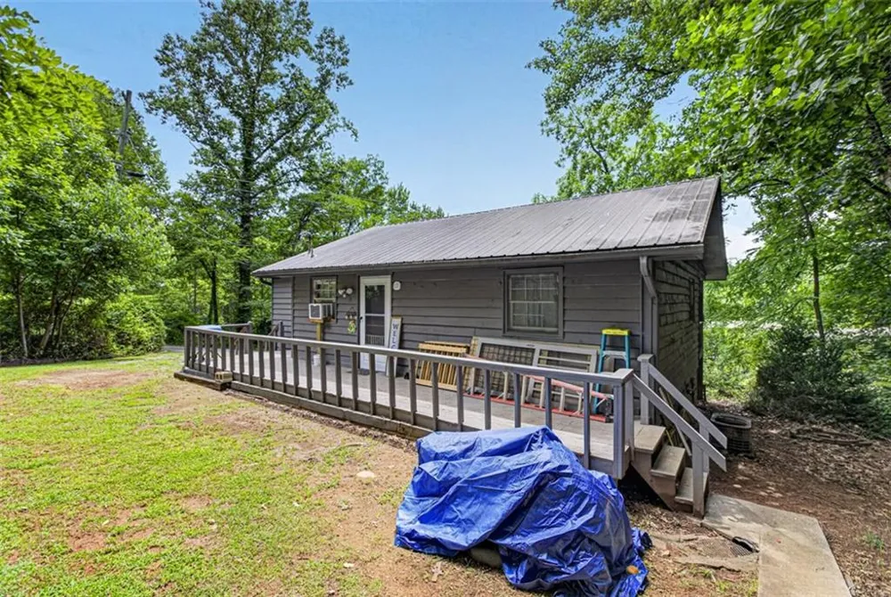 61 Rogers Cove Lane Clayton, GA 30525