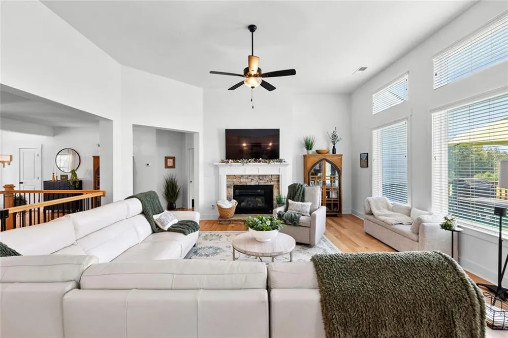 73 Oakhurst Trail Sharpsburg, GA 30277