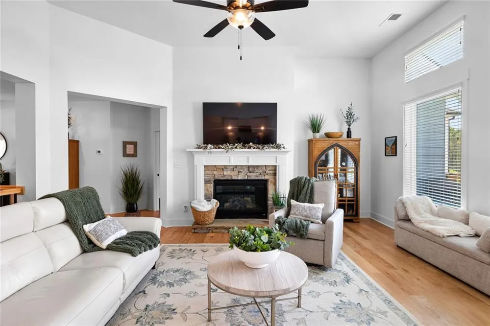 73 Oakhurst Trail Sharpsburg, GA 30277