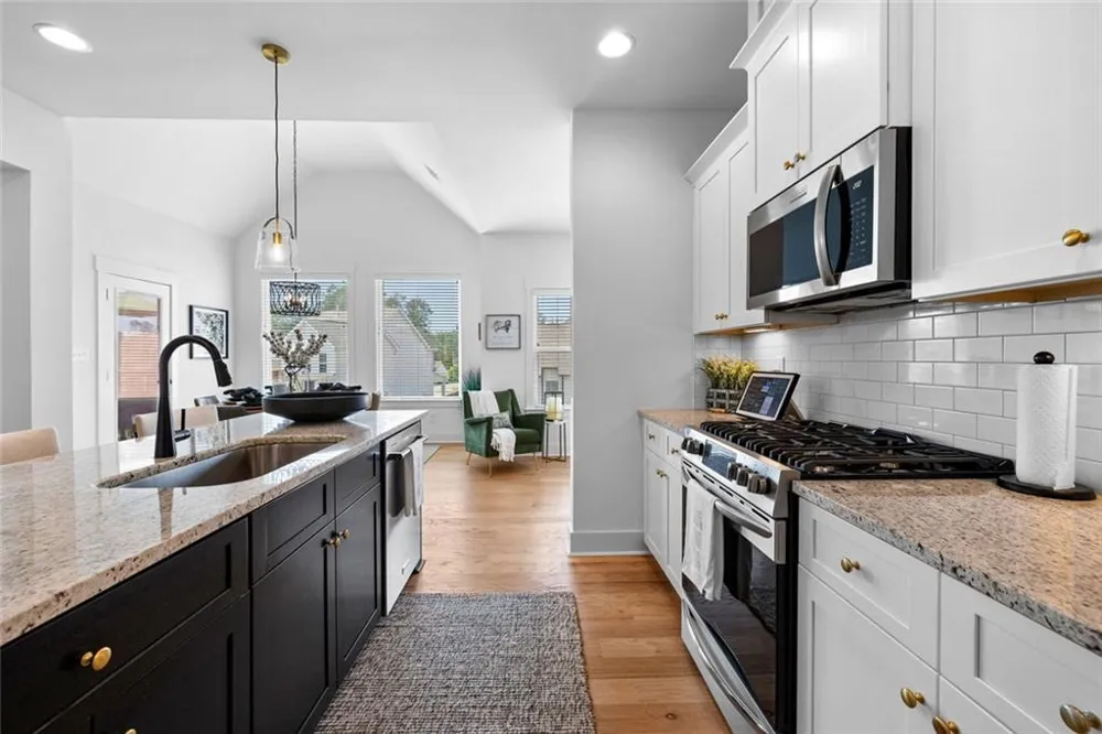 73 Oakhurst Trail Sharpsburg, GA 30277