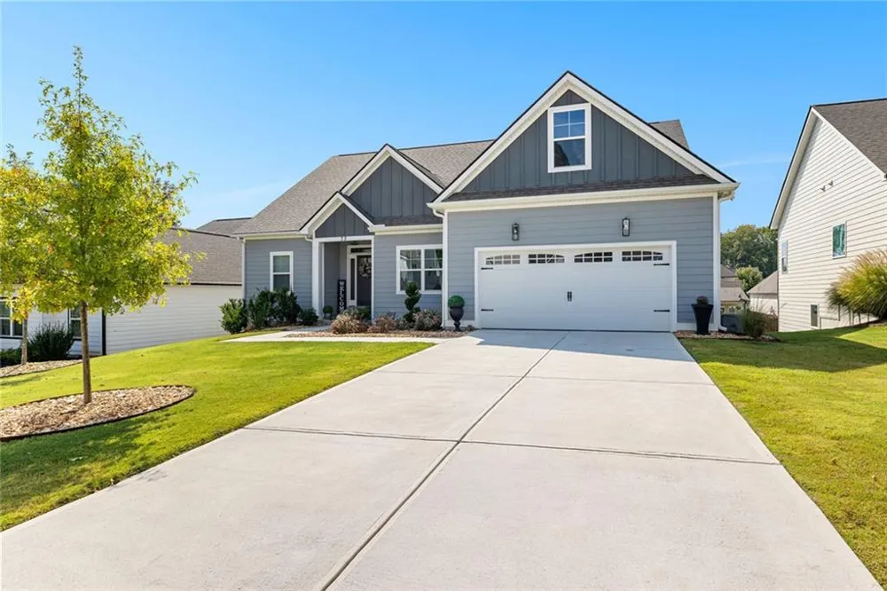 73 Oakhurst Trail Sharpsburg, GA 30277