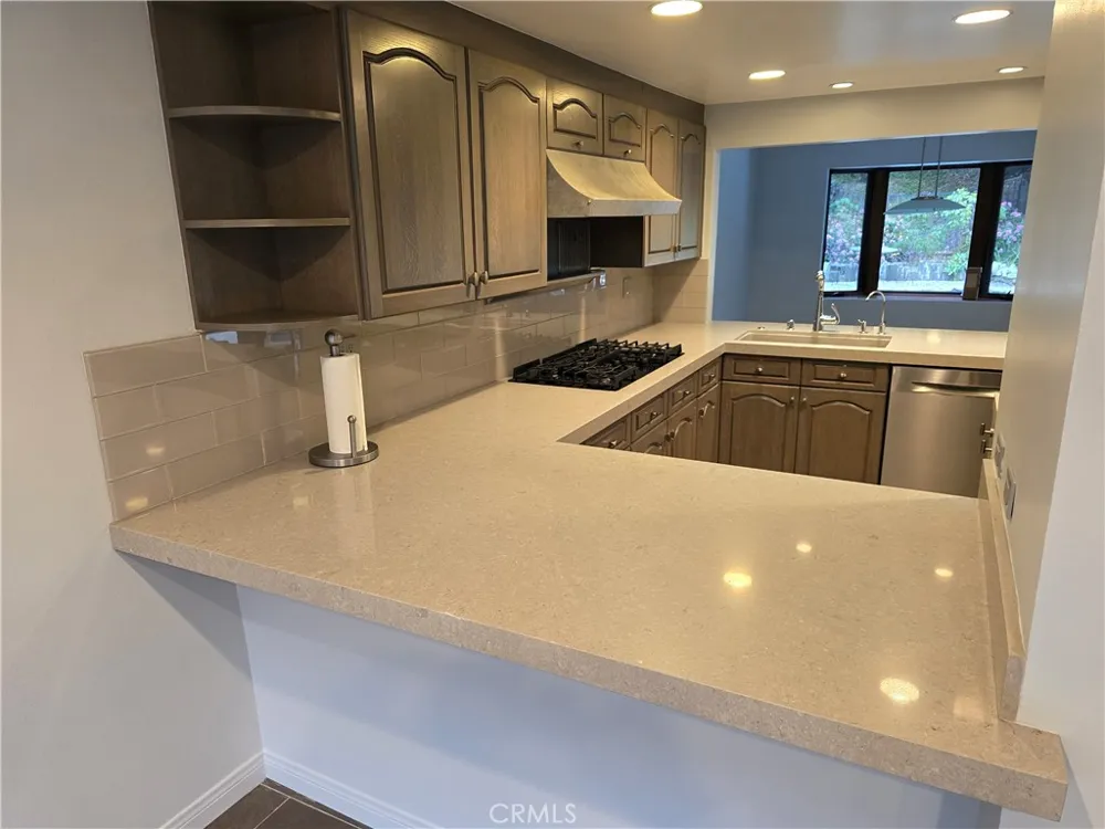 4249 Park Alisal Calabasas, CA 91302
