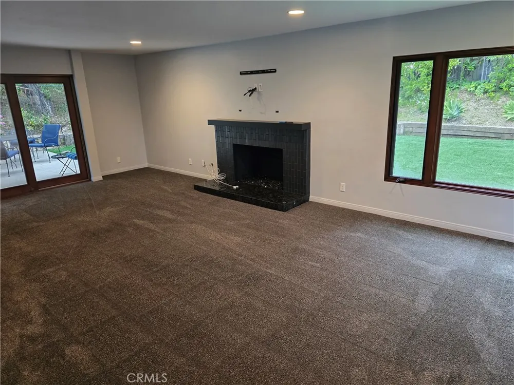 4249 Park Alisal Calabasas, CA 91302