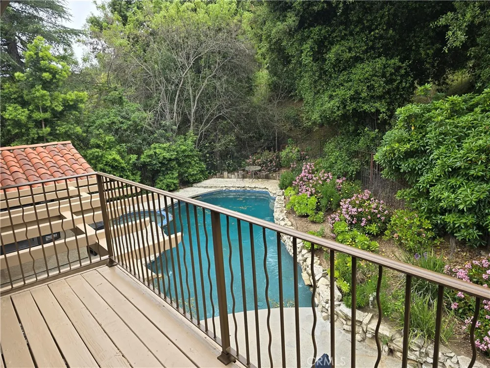 4249 Park Alisal Calabasas, CA 91302