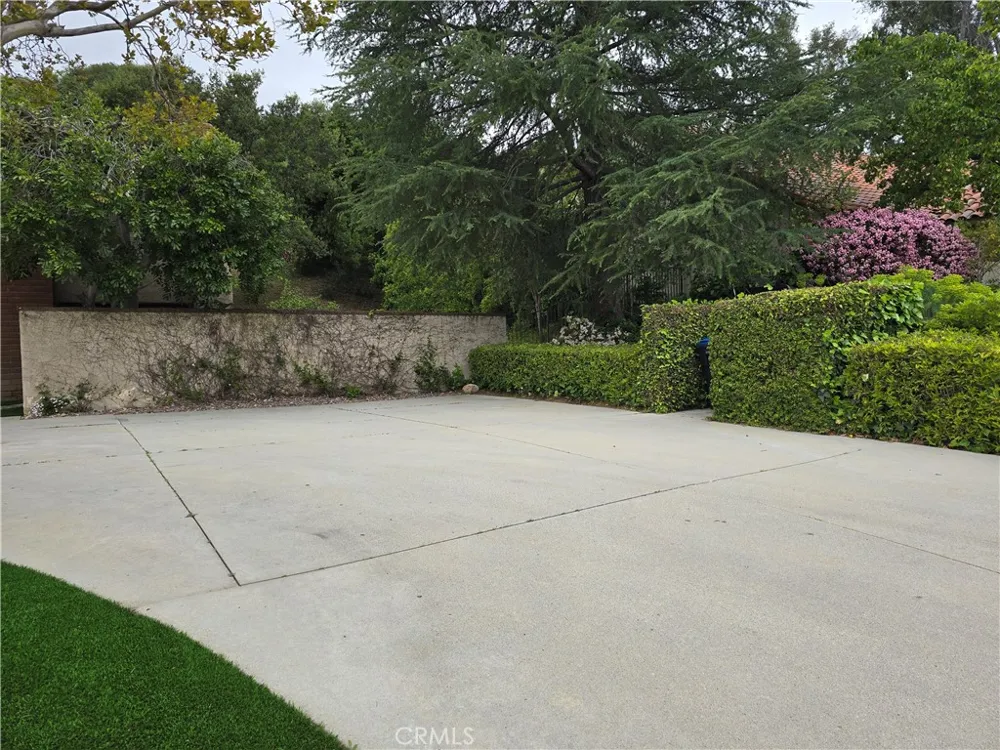 4249 Park Alisal Calabasas, CA 91302