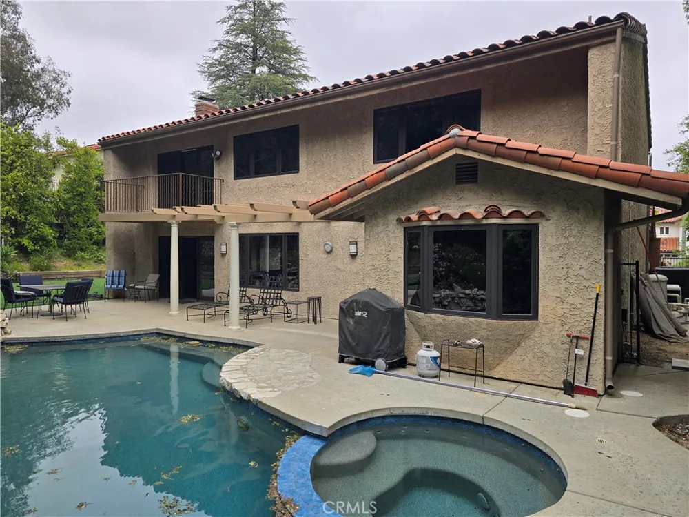 4249 Park Alisal Calabasas, CA 91302