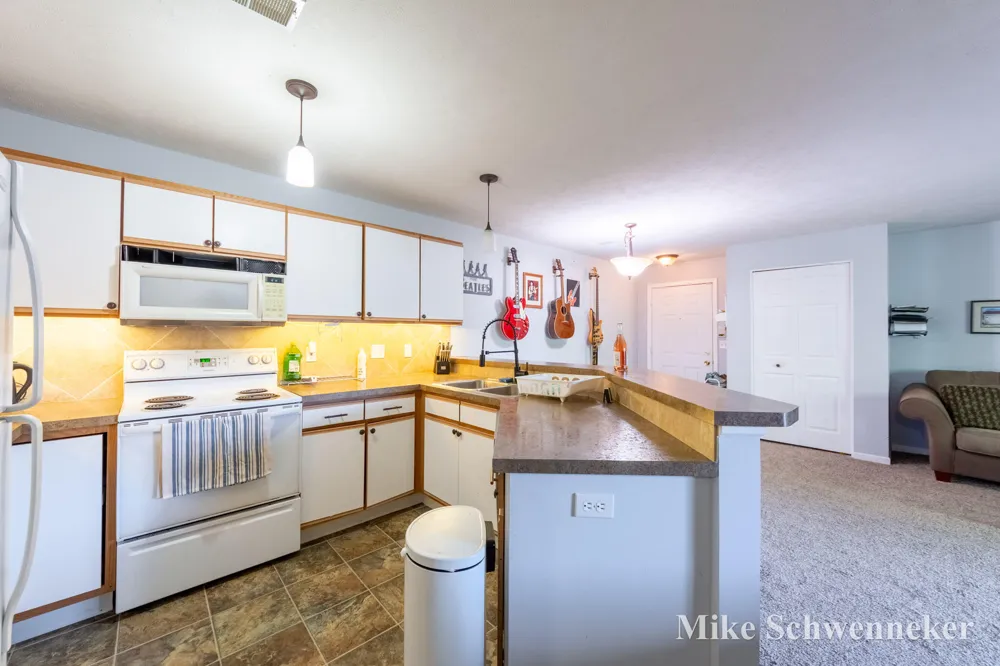 8496 Jasonville Court SE #102 Caledonia, MI 49316