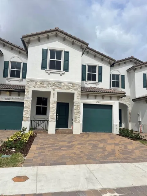 12612 NW 22nd Pl #12612