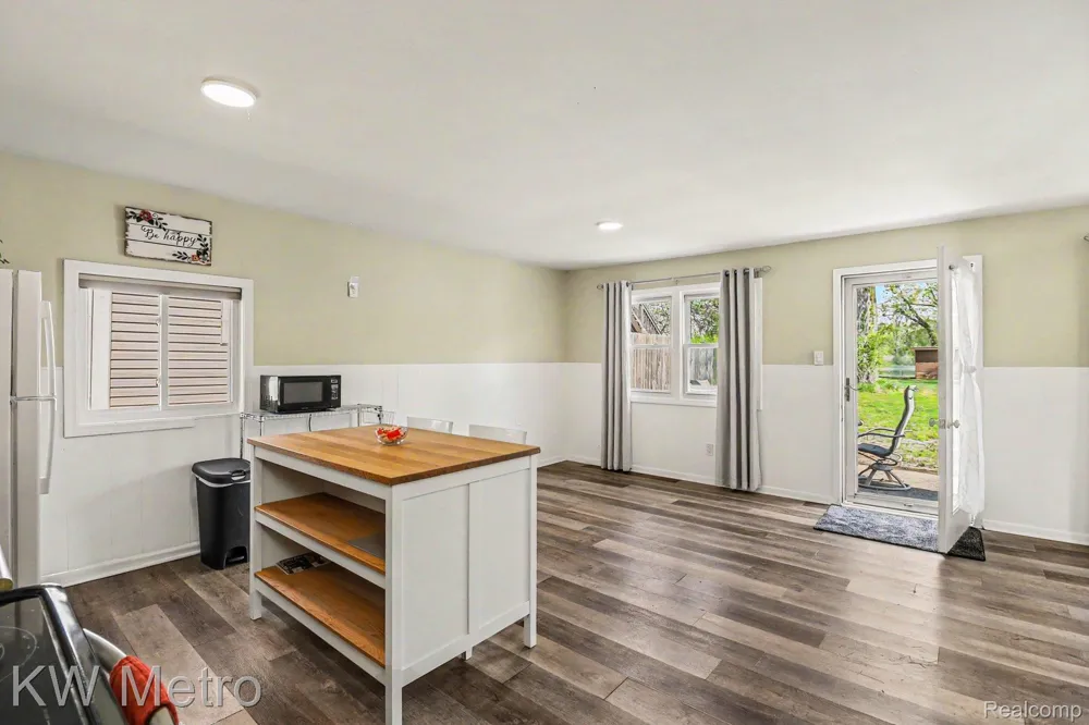657 Dunleavy Drive Highland Charter Township, MI 48356