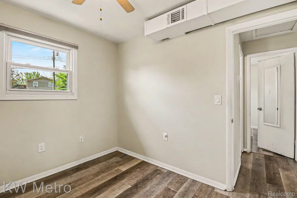 657 Dunleavy Drive Highland Charter Township, MI 48356