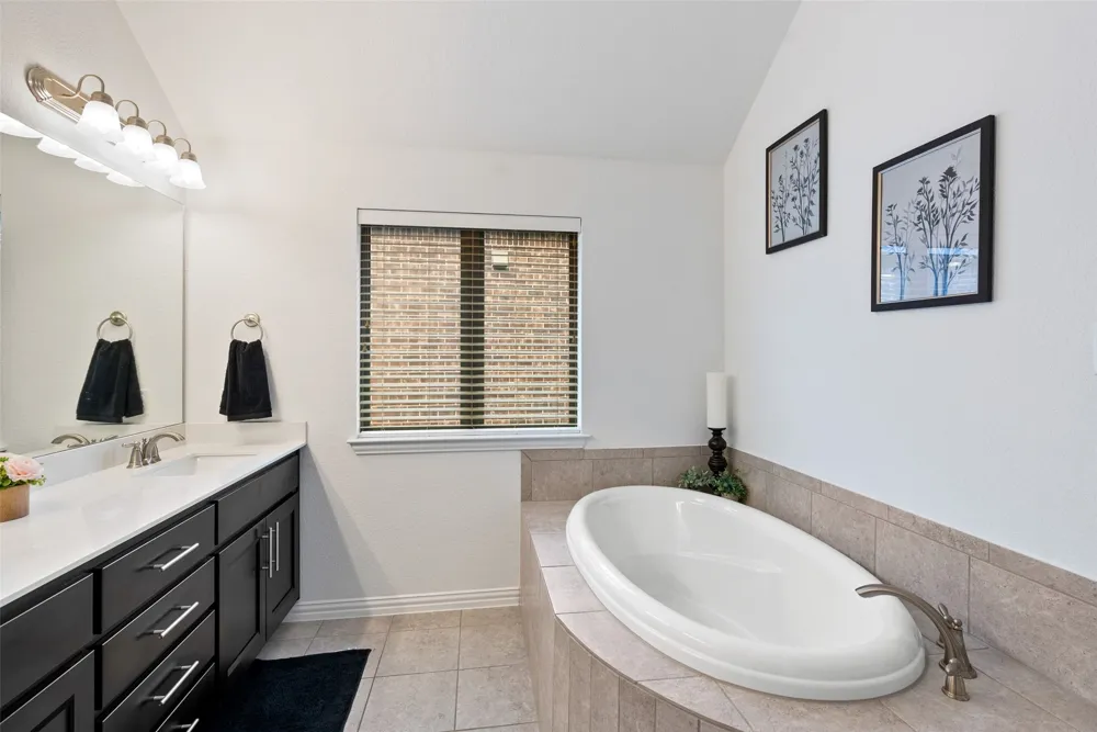3400 Venezia View Leander, TX 78641