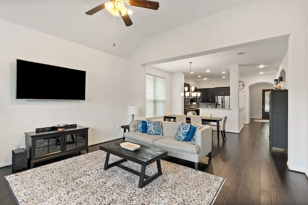 3400 Venezia View Leander, TX 78641