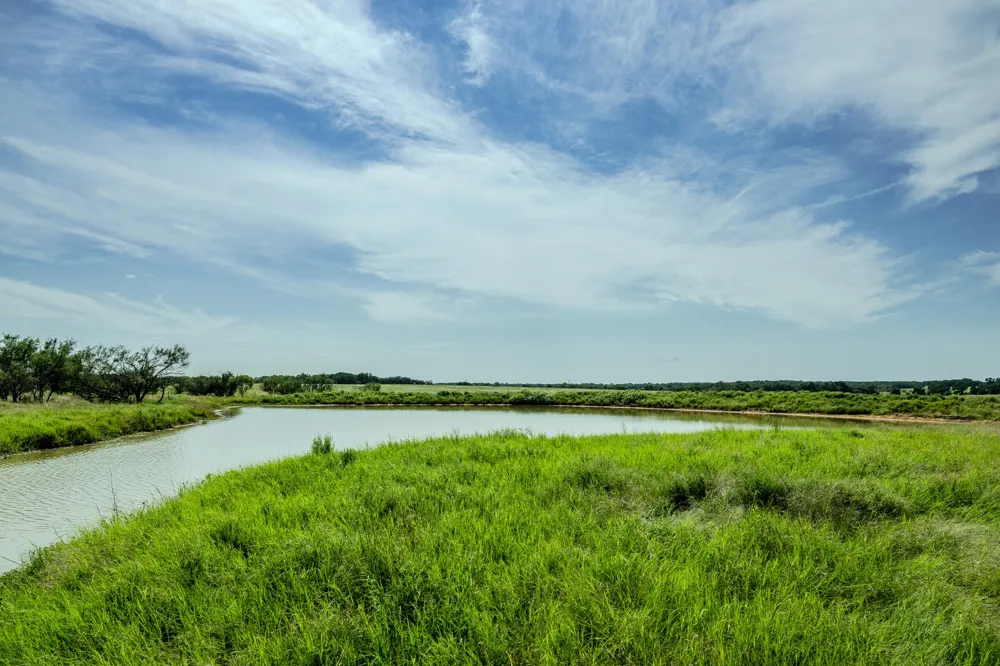 1 W Pleasant Valley Road Henrietta, TX 76230