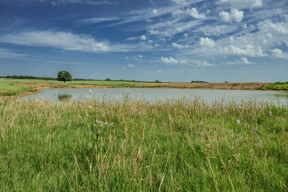 1 W Pleasant Valley Road Henrietta, TX 76230