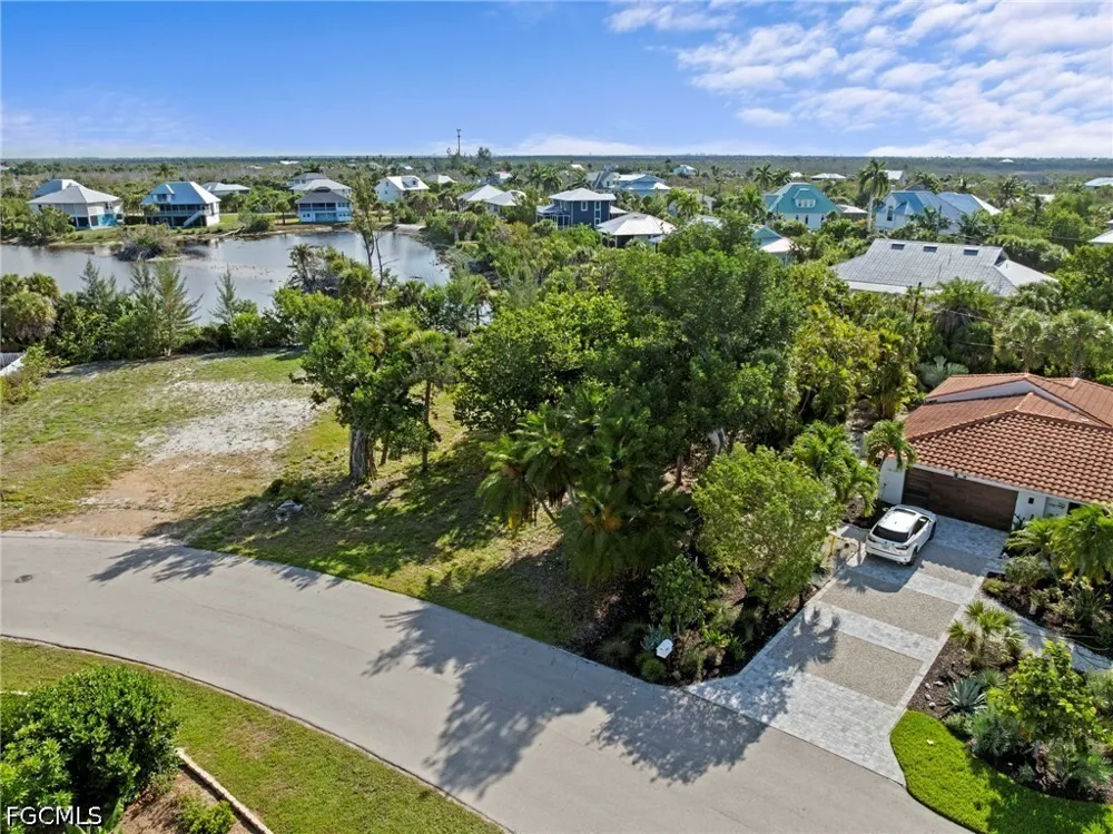 Chert Court Sanibel, FL 33957