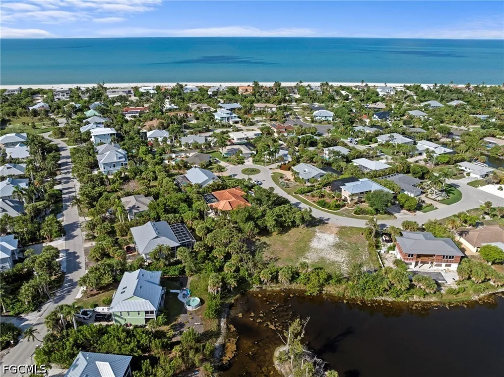 Chert Court Sanibel, FL 33957