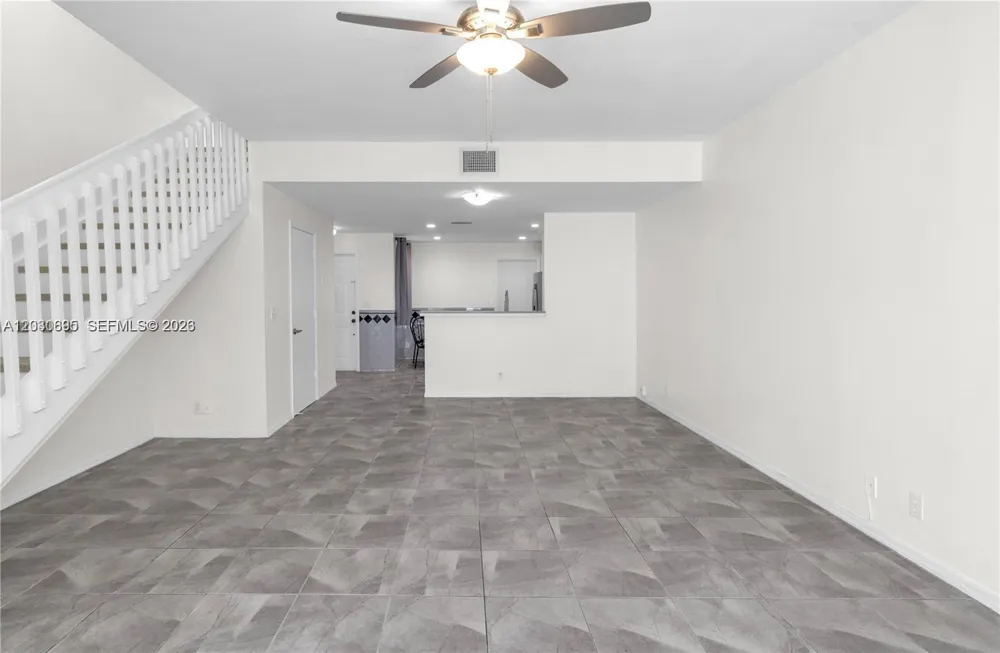 1393 Barcelona Way #4-26 Weston, FL 33327
