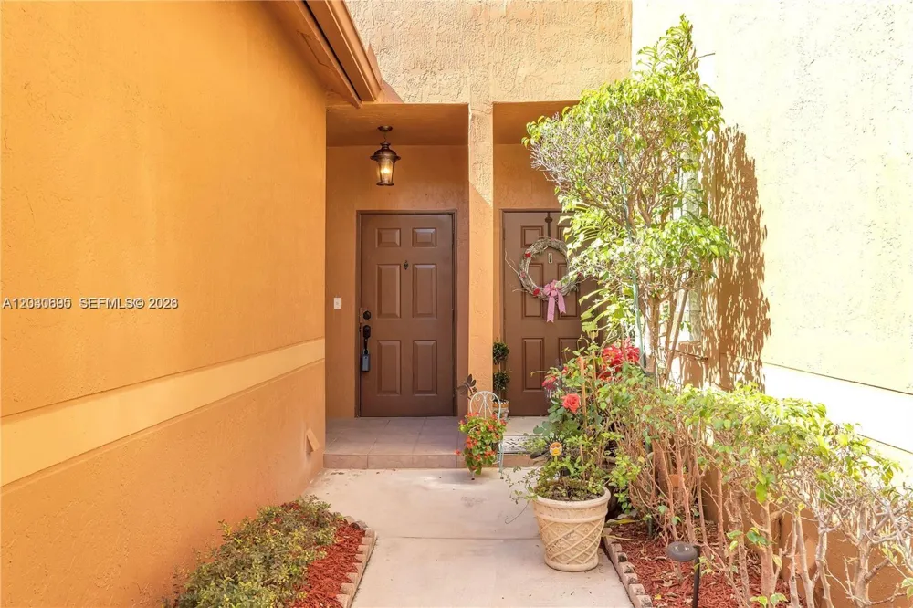 1393 Barcelona Way #4-26 Weston, FL 33327