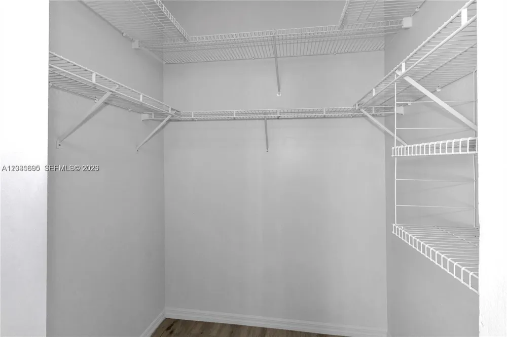 1393 Barcelona Way #4-26 Weston, FL 33327