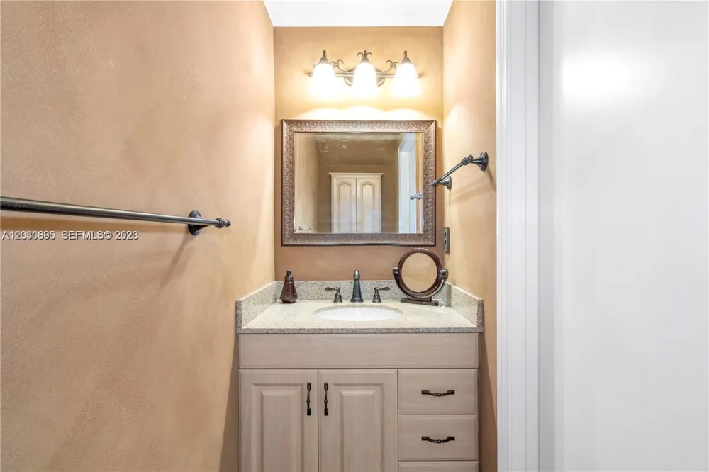 1393 Barcelona Way #4-26 Weston, FL 33327
