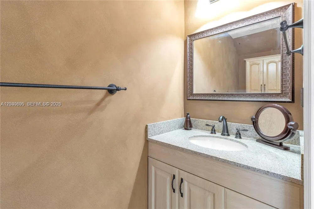 1393 Barcelona Way #4-26 Weston, FL 33327