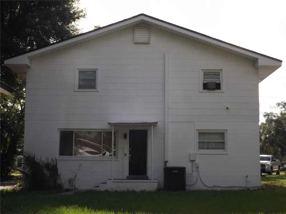 199 8TH STREET SE Winter Haven, FL 33880