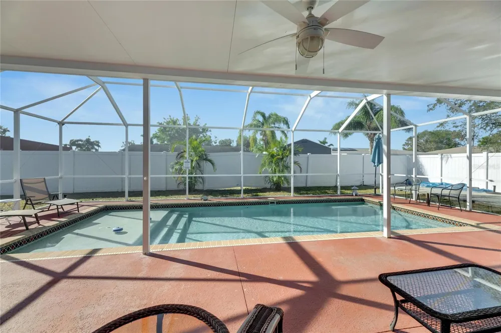 412 FLAMINGO DRIVE Apollo Beach, FL 33572