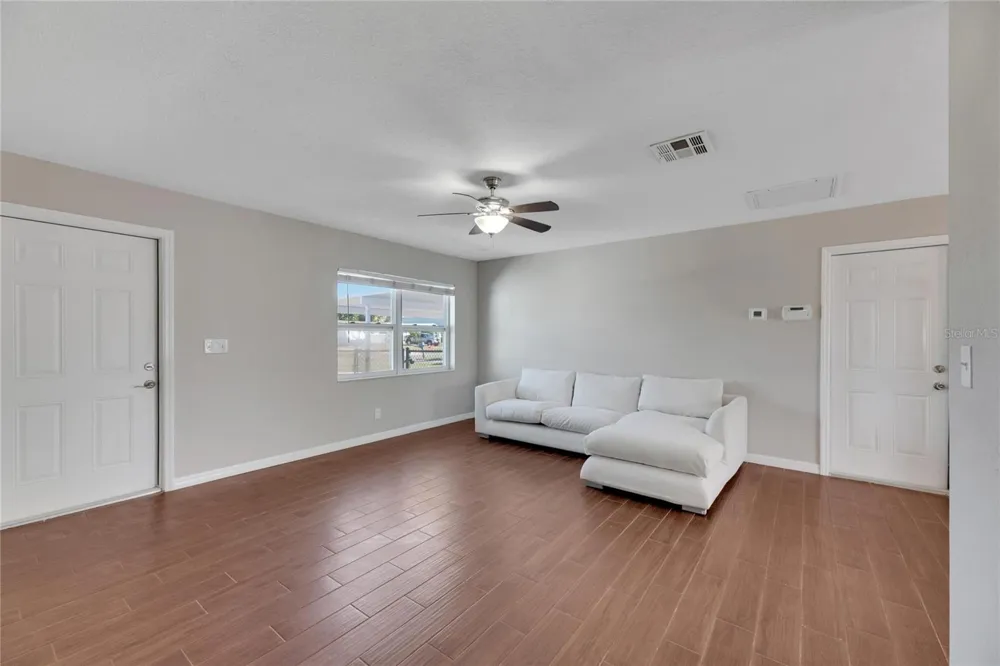 412 FLAMINGO DRIVE Apollo Beach, FL 33572