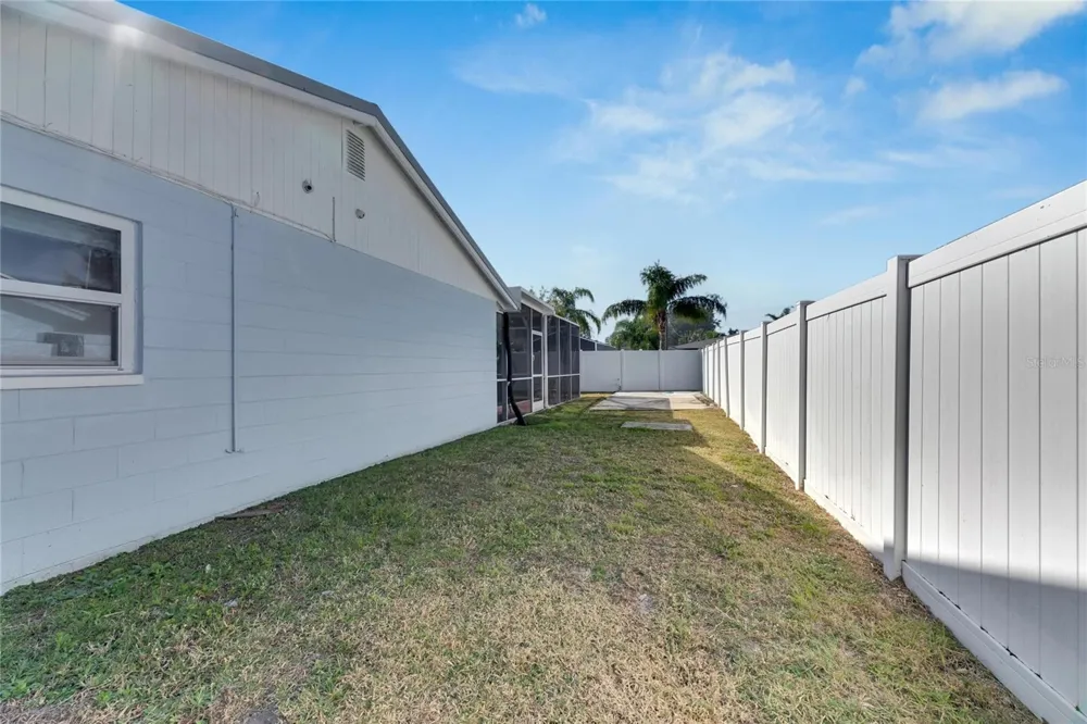 412 FLAMINGO DRIVE Apollo Beach, FL 33572