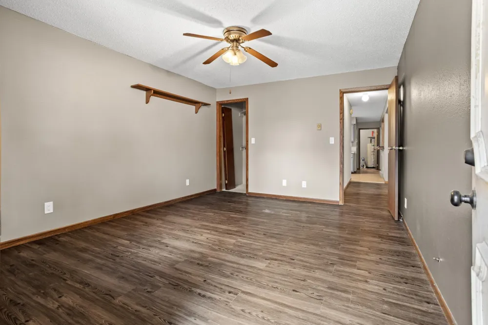 901 8th Avenue #201 Fargo, ND 58102