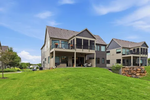 4829 Linden Cove Lane